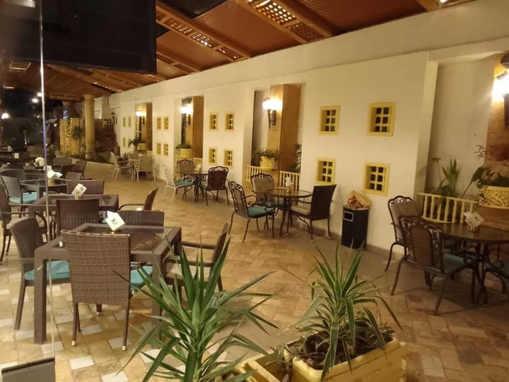 Captain's Hotel