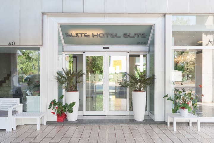 Suite Hotel Elite