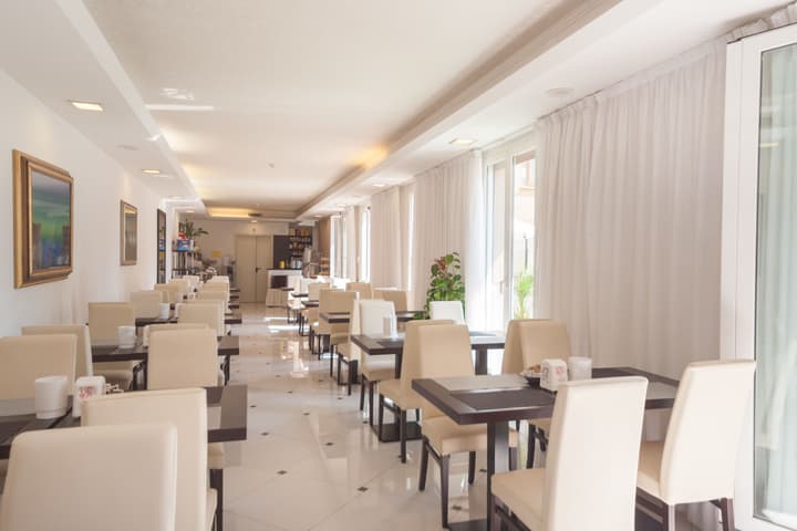 Suite Hotel Elite