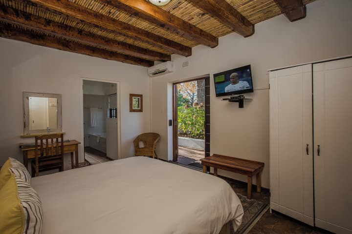 Aan de Oever Guesthouse