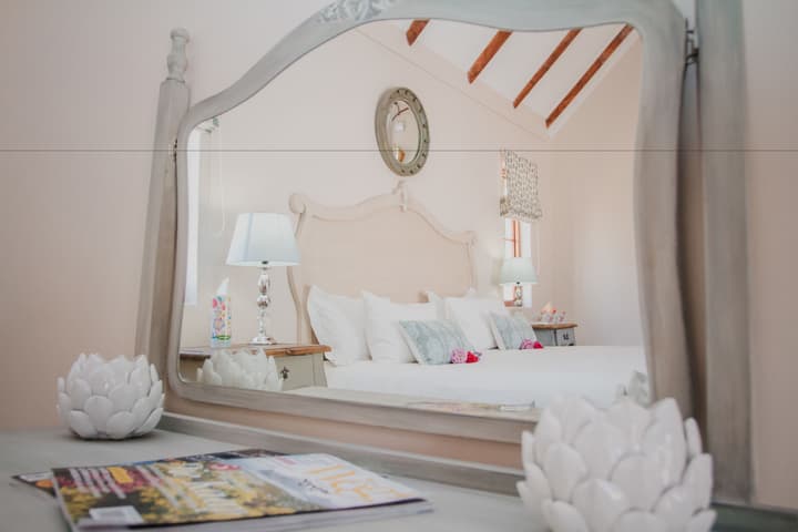 Aan de Oever Guesthouse