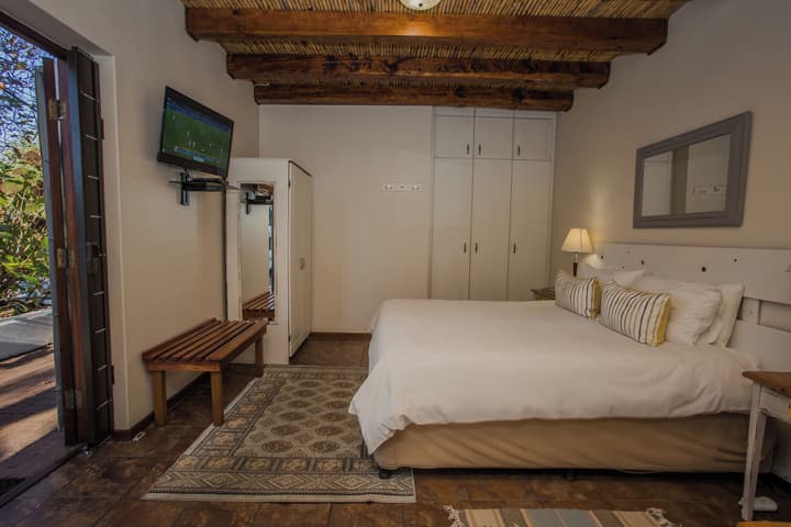 Aan de Oever Guesthouse