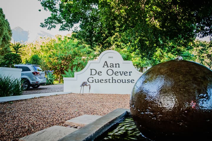 Aan de Oever Guesthouse