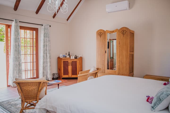 Aan de Oever Guesthouse