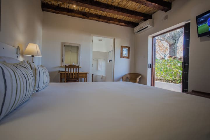 Aan de Oever Guesthouse