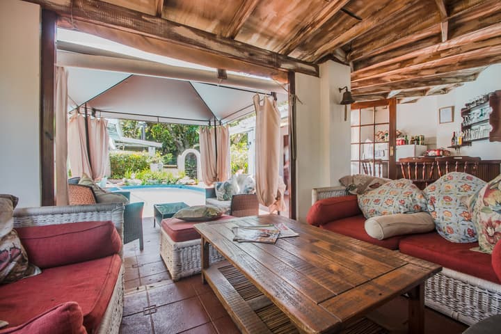 HoneyPot Guesthouse