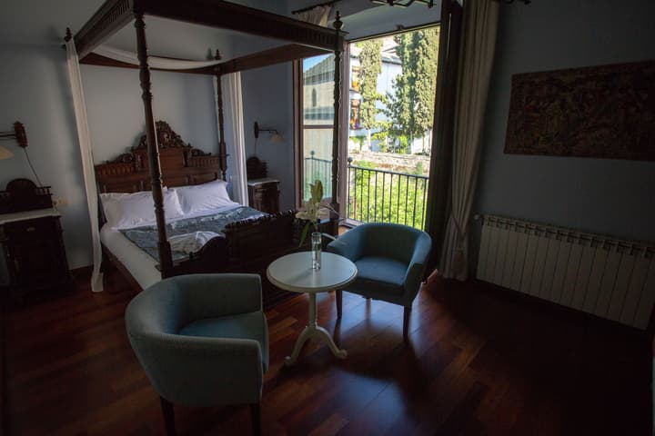 Palacio Mariana Pineda Hotel