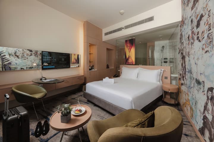 Media One Hotel Dubai, WorldHotels Crafted