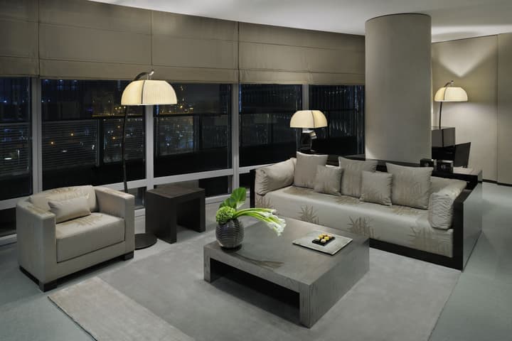 Armani Hotel Dubai, Burj Khalifa