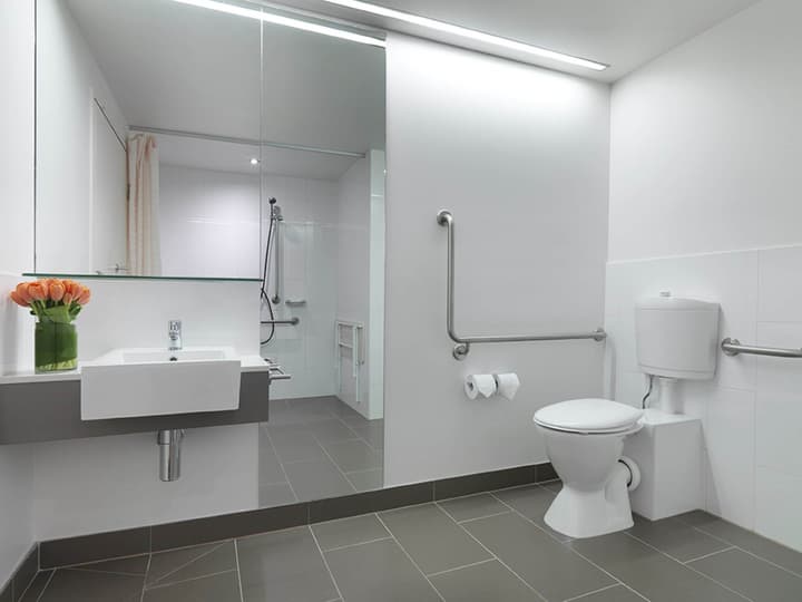 Travelodge Hotel Melbourne Docklands