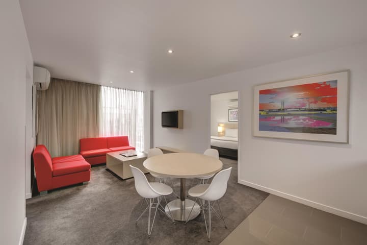 Travelodge Hotel Melbourne Docklands