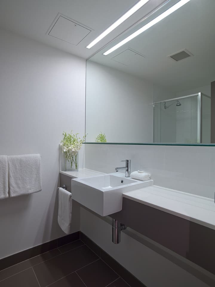 Travelodge Hotel Melbourne Docklands