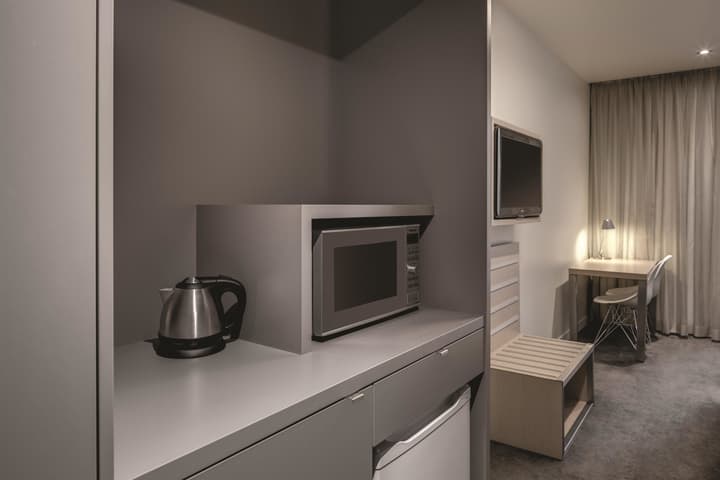 Travelodge Hotel Melbourne Docklands