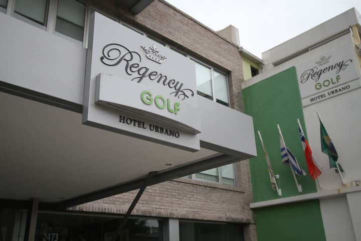 Regency Golf - Hotel Urbano