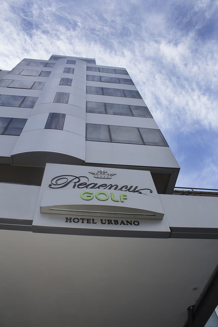 Regency Golf - Hotel Urbano