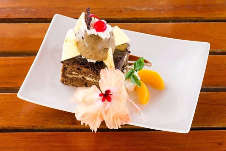 Matamanoa Island Resort
