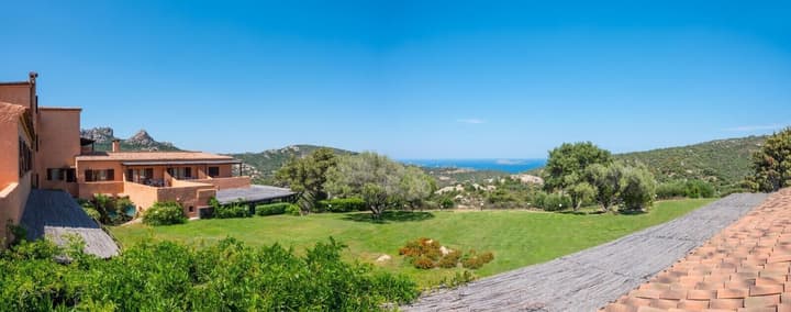 Hotel Rocce Sarde