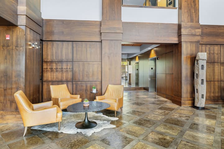 The Oxford Hotel Bend