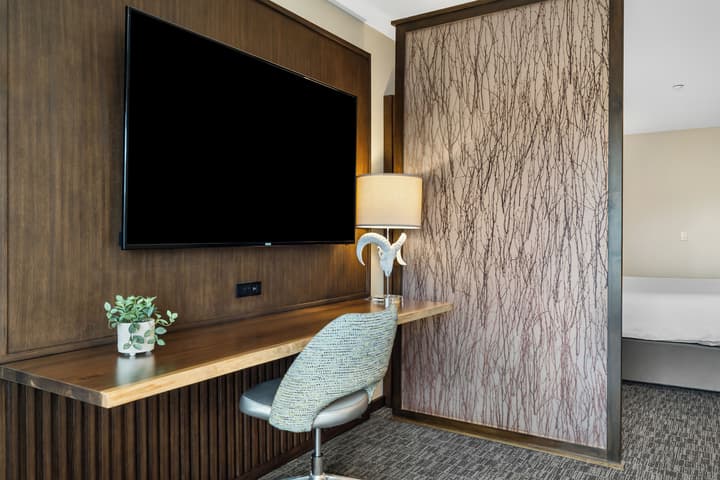 The Oxford Hotel Bend