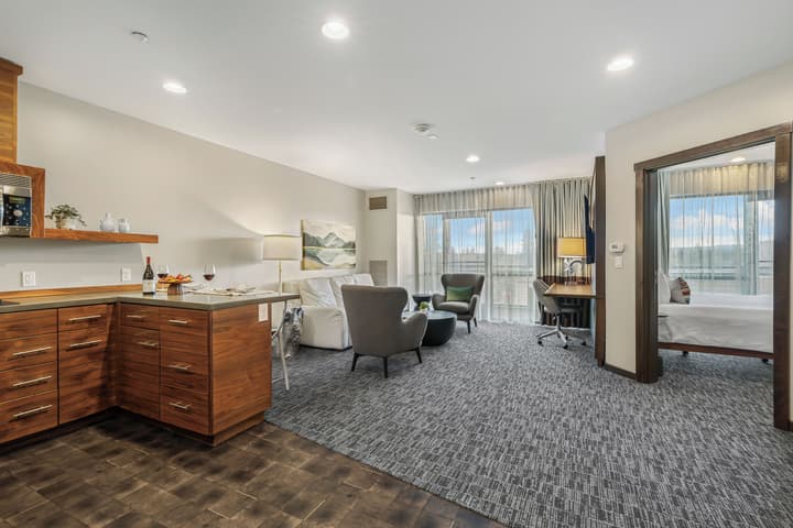 The Oxford Hotel Bend