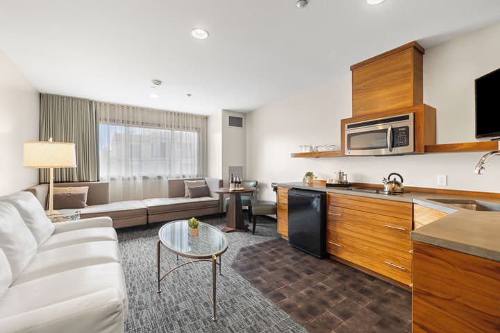 The Oxford Hotel Bend