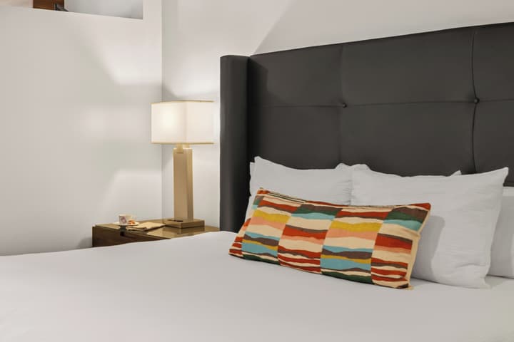 The Oxford Hotel Bend