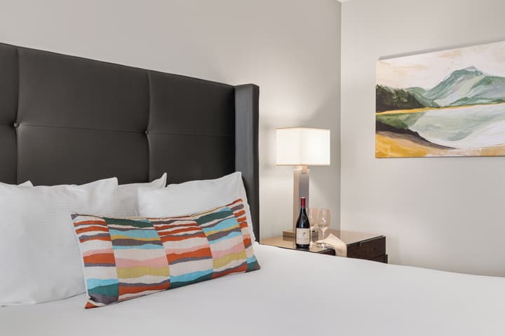 The Oxford Hotel Bend
