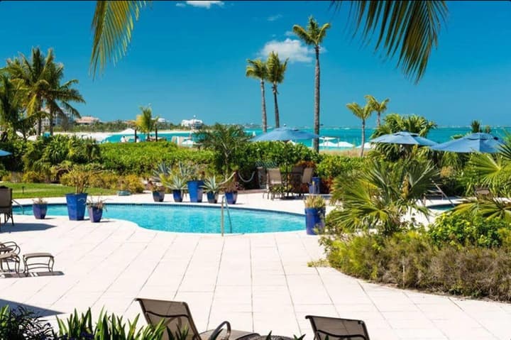 Grandview on Grace Bay