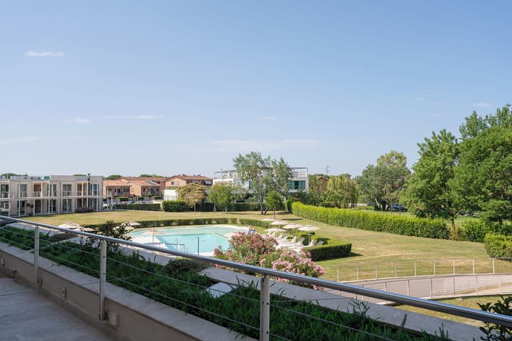 Smy Pisa Plaza