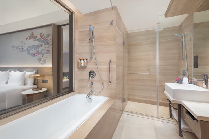 Crowne Plaza Shanghai Jinxiu by IHG