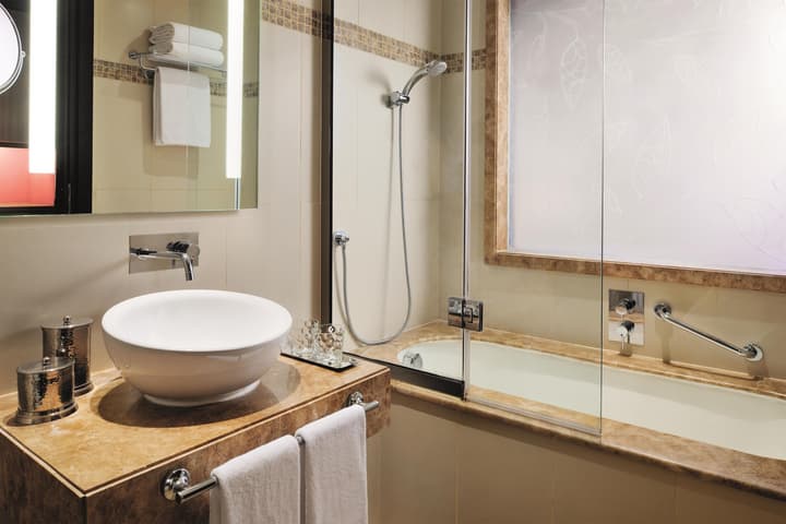 Avani Deira Dubai Hotel