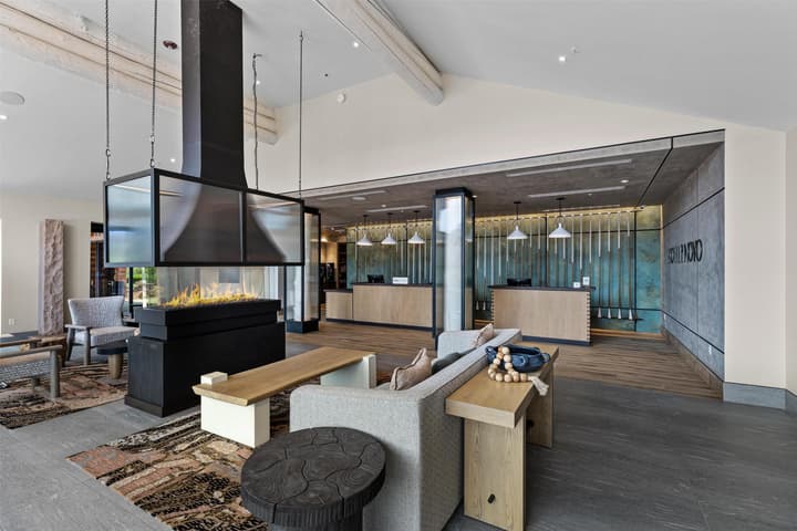 Hotel De Novo Springdale, Tapestry Collection by Hilton