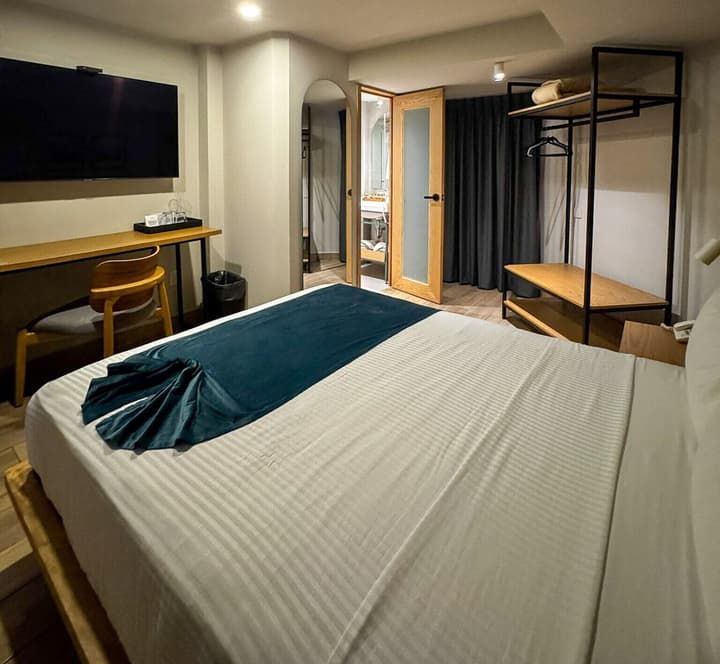 Oliva Plaza Hotel