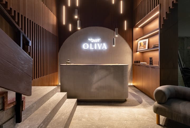Oliva Plaza Hotel