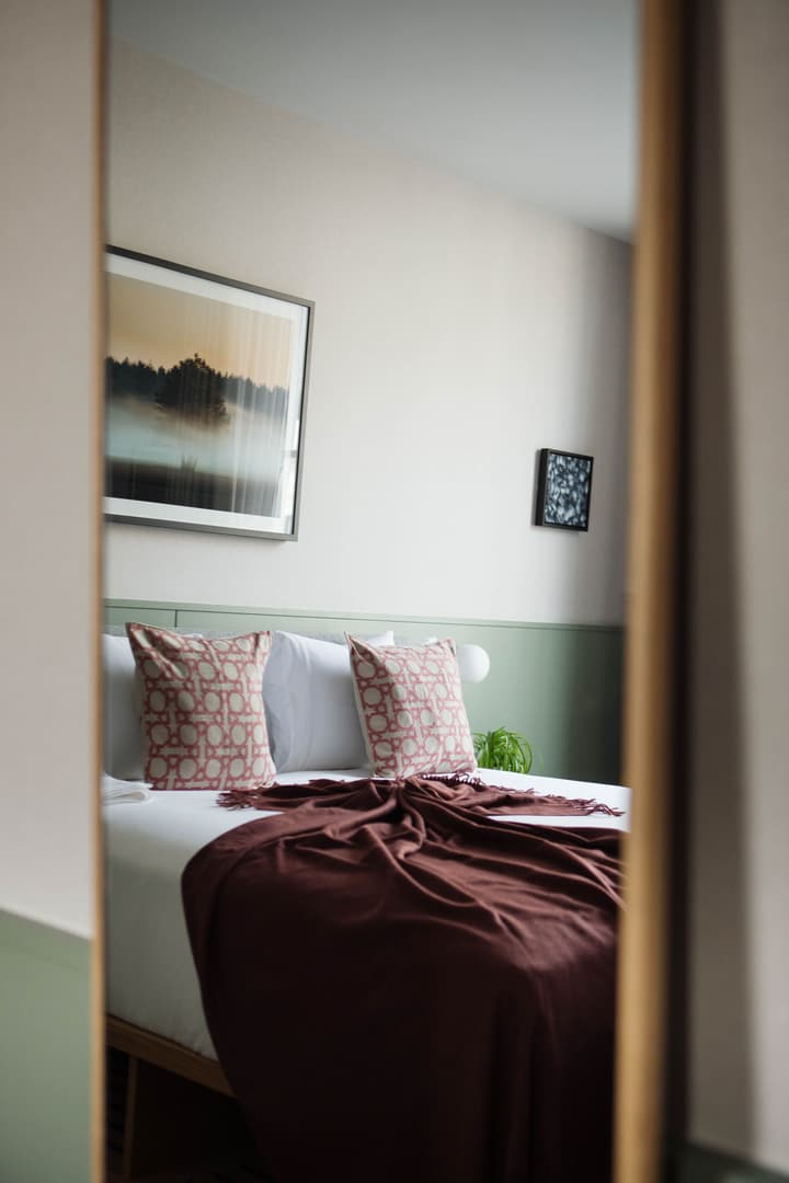 Inhabit Queen's Gardens, a Member of Design Hotels
