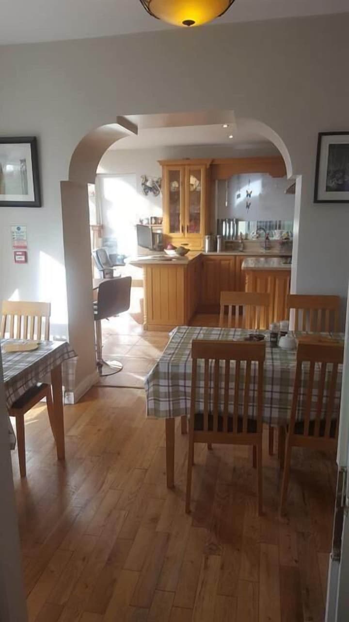 Rose Park House Bed & Breakfast