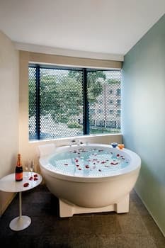 D’Hotel Singapore
