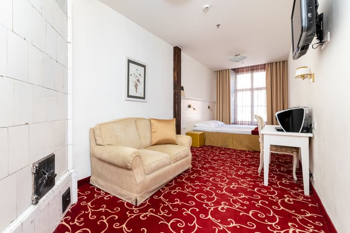 Meriton Old Town Garden Hotel
