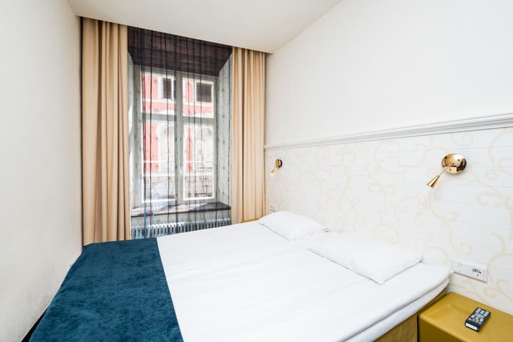 Meriton Old Town Garden Hotel
