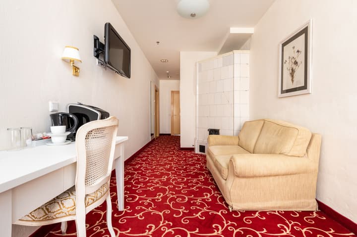 Meriton Old Town Garden Hotel