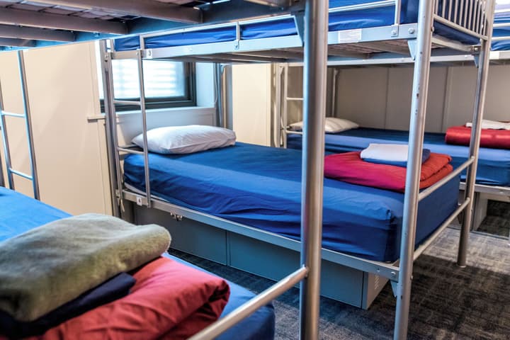 The Cambridge Hotel & Backpackers