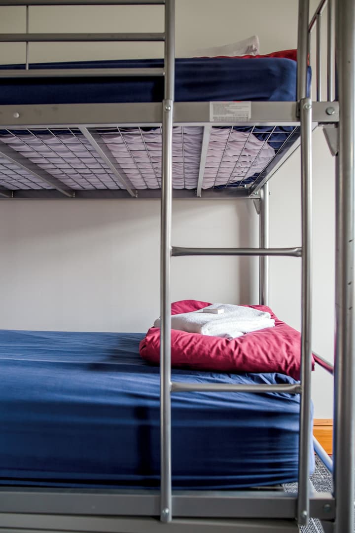 The Cambridge Hotel & Backpackers