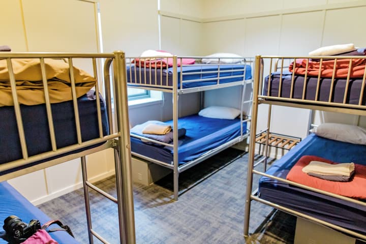 The Cambridge Hotel & Backpackers