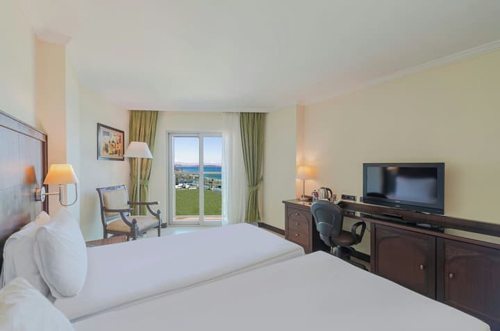 Crowne Plaza Hotel Antalya by IHG