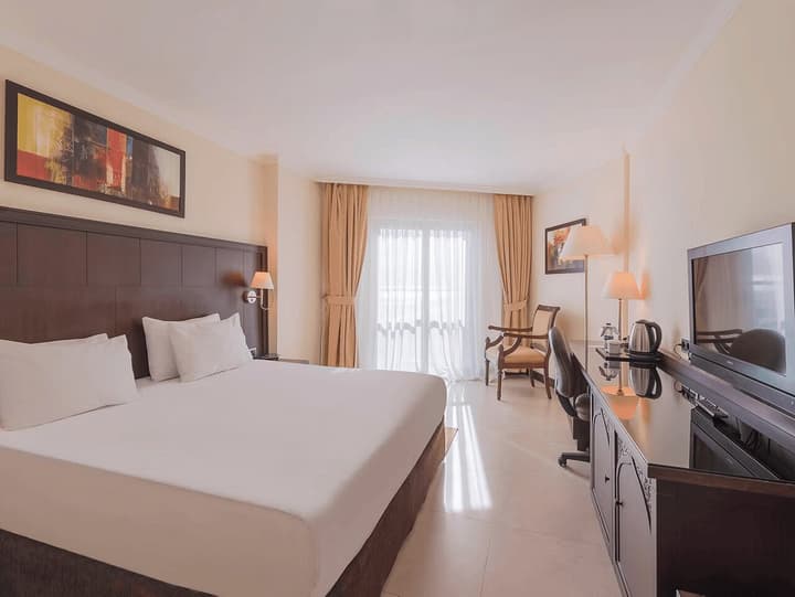 Crowne Plaza Hotel Antalya by IHG