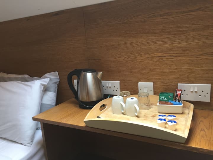 Edinburghhouse Hotel