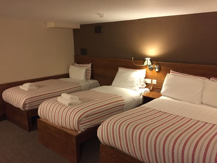 Edinburghhouse Hotel