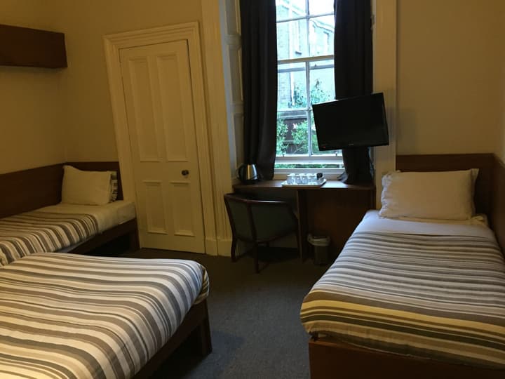 Edinburghhouse Hotel