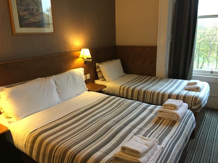 Edinburghhouse Hotel