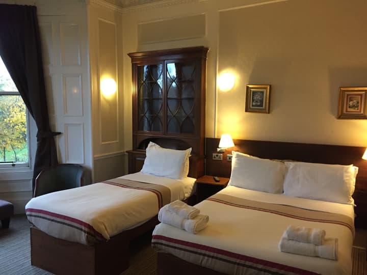 Edinburghhouse Hotel